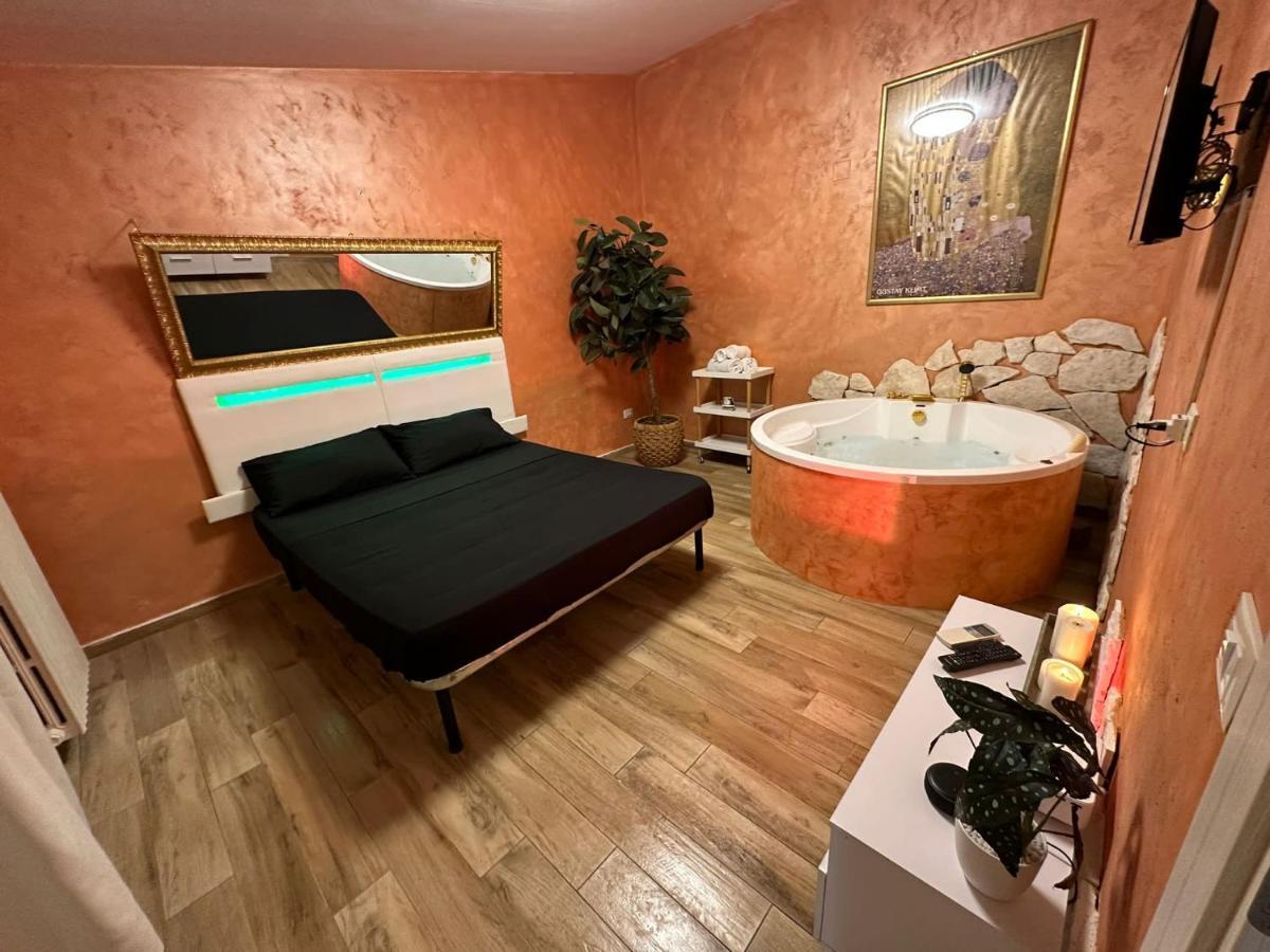 Atena Apartments B&B Gold Пескара Экстерьер фото